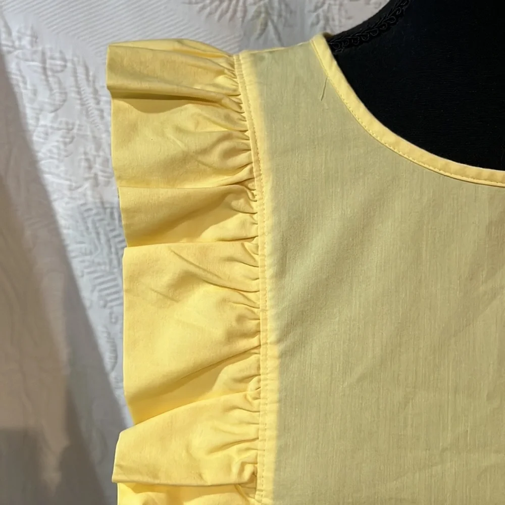Michael Kors ruffle top, size‎ medium